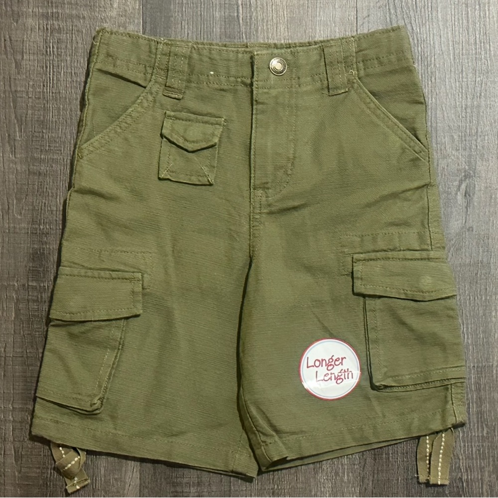 💞 New Baby & Toddler Boys Size 2T Olive Green Cargo Shorts